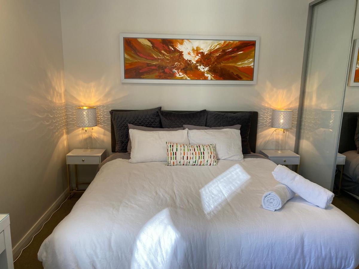 Governor Luxe 1 Bedroom Apartment In The Heart Of Barton Wifi Gym Wine Secure Parking Canberra Kingston Exterior photo
