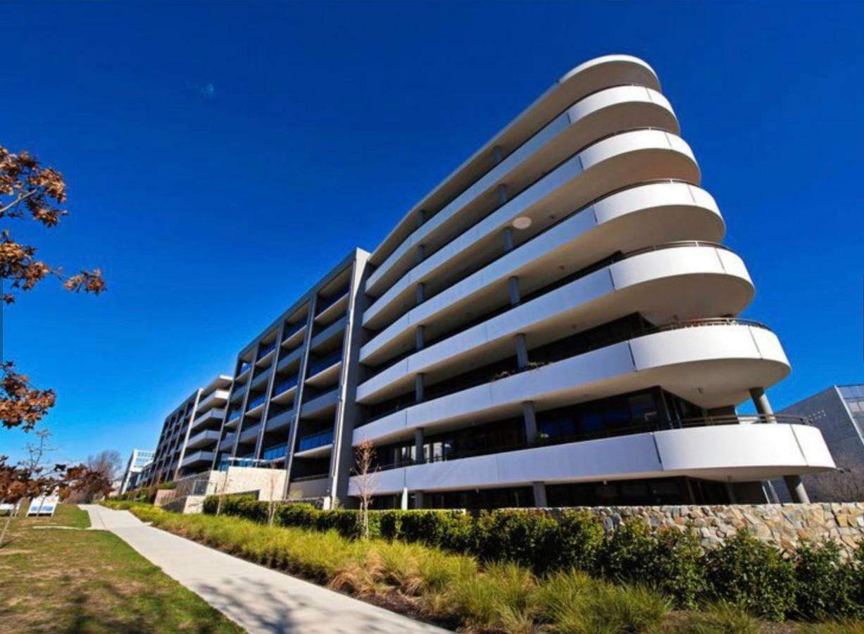 Governor Luxe 1 Bedroom Apartment In The Heart Of Barton Wifi Gym Wine Secure Parking Canberra Kingston Exterior photo