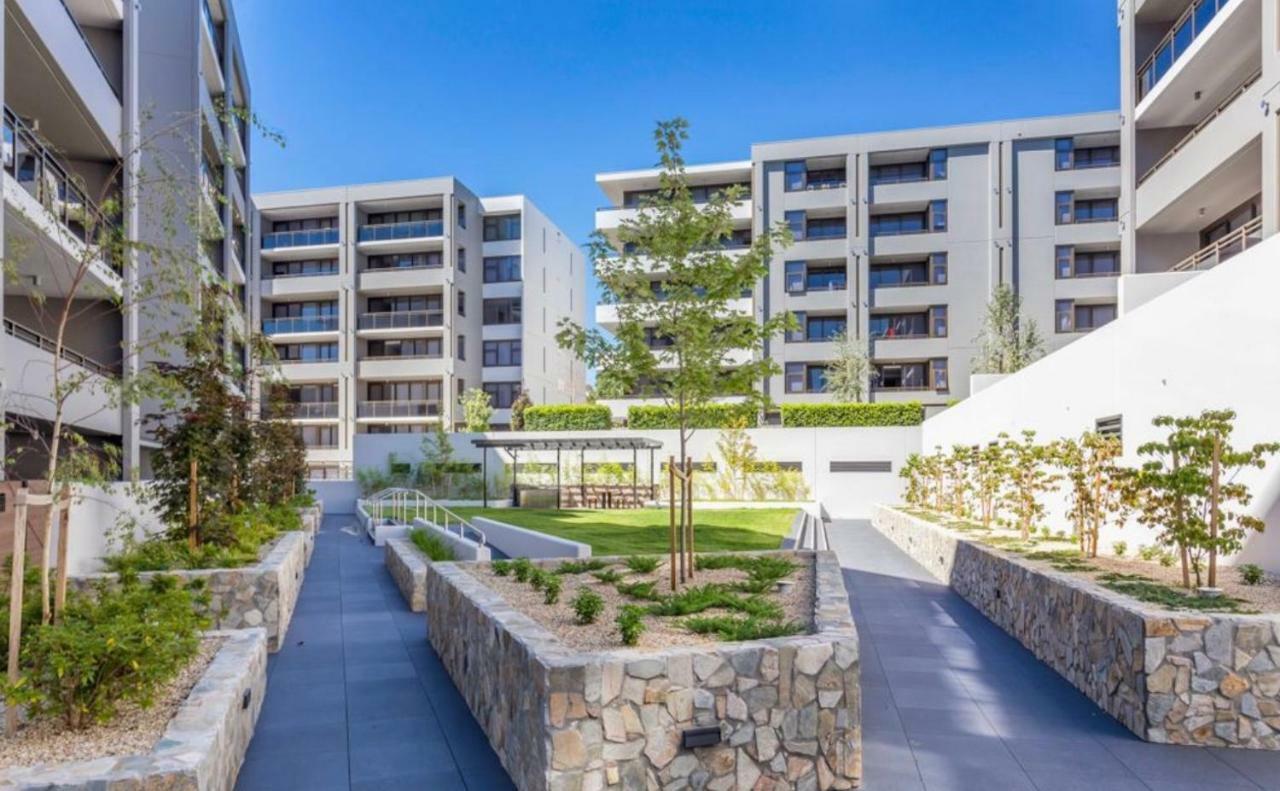 Governor Luxe 1 Bedroom Apartment In The Heart Of Barton Wifi Gym Wine Secure Parking Canberra Kingston Exterior photo