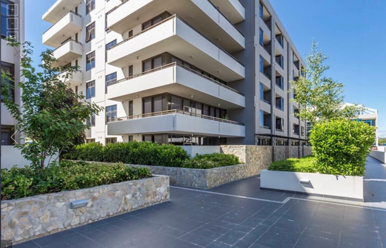 Governor Luxe 1 Bedroom Apartment In The Heart Of Barton Wifi Gym Wine Secure Parking Canberra Kingston Exterior photo